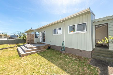 Photo of property in 18 Murch Place, Tawhero, Whanganui, 4500