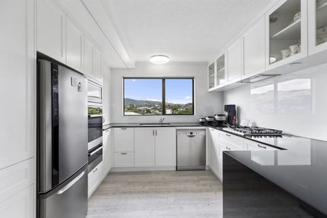 Photo of property in 14 Romney Square, Tawa, Wellington, 5028