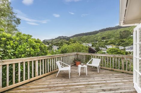Photo of property in 31 Olivia Crescent, Tawa, Wellington, 5028