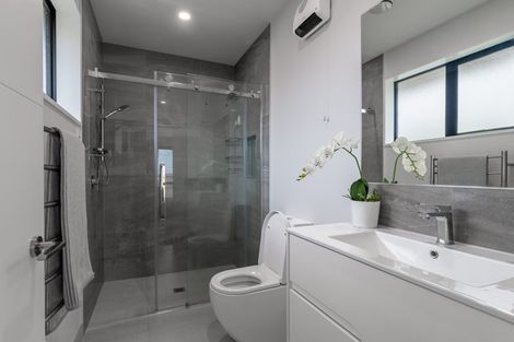 Photo of property in 18 Lovelock Avenue, Rolleston, 7615