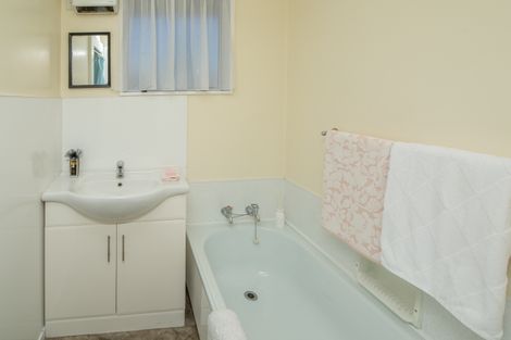 Photo of property in 2/19 Sturrocks Road, Redwood, Christchurch, 8051