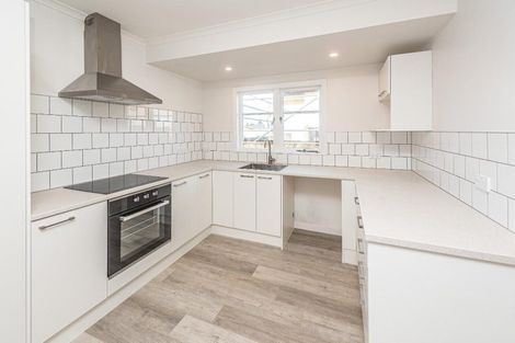 Photo of property in 77 Thatcher Street, Castlecliff, Whanganui, 4501