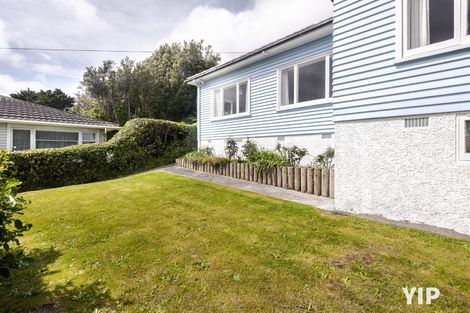 Photo of property in 18 Hinau Street, Tawa, Wellington, 5028