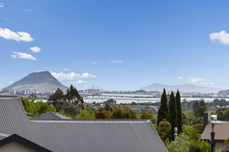 Photo of property in 2 Parnwell Place, Ohauiti, Tauranga, 3112