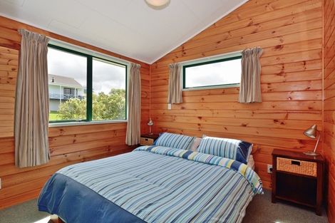 Photo of property in 20 Kotuku Place, Snells Beach, 0920