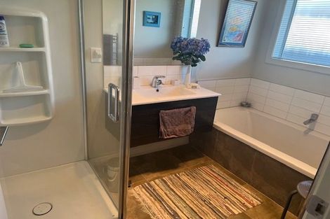 Photo of property in 17 Saltwood Lane, Bethlehem, Tauranga, 3110