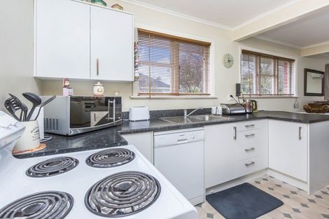 Photo of property in 53 Totara Park Road, Clouston Park, Upper Hutt, 5018