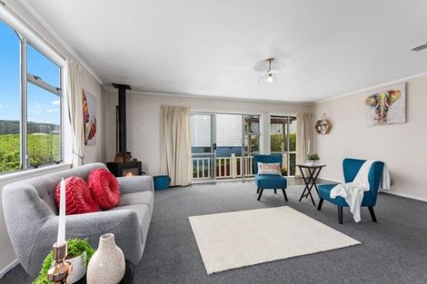 Photo of property in 113 Norana Road, Timberlea, Upper Hutt, 5018