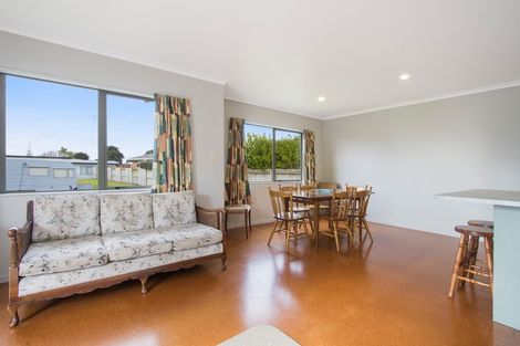 Photo of property in 5 Longboard Drive, Waihi Beach, 3611