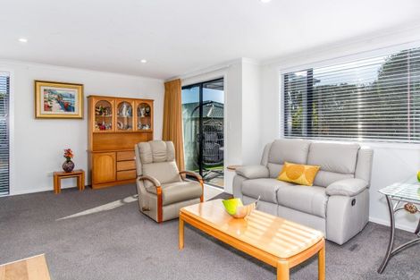 Photo of property in 11 Magdalinos Way, Havelock North, 4130