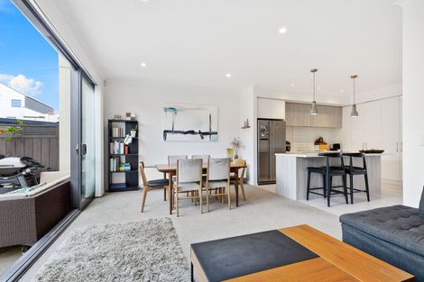 Photo of property in 7 Kanuka Road, Hobsonville, Auckland, 0616