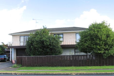 Photo of property in 11 Whiteacres Drive, Sunnyhills, Auckland, 2010