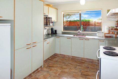 Photo of property in 20 Cousins Avenue East, Foxton Beach, Foxton, 4815