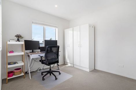 Photo of property in 57 Divide Loop, Takanini, 2112