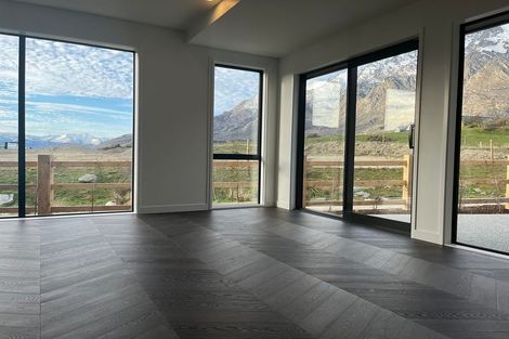 Photo of property in 2 Inder Street, Jacks Point, 9371