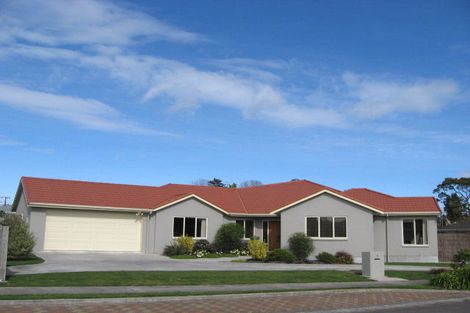 Photo of property in 8 Corfe Castle Lane, Levin, 5510