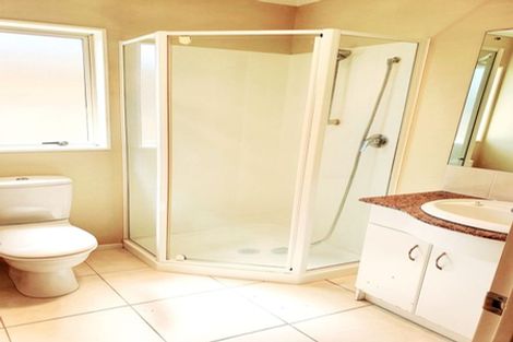 Photo of property in 16 Shankill Place, East Tamaki, Auckland, 2013