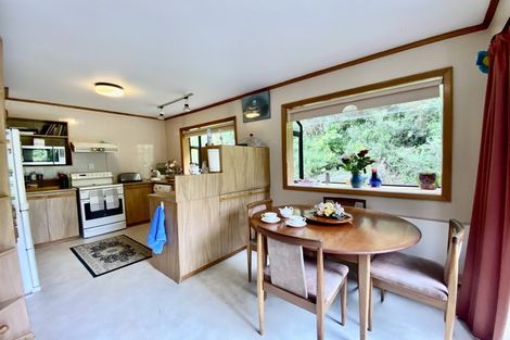 Photo of property in 100 Chester Road, Tawa, Wellington, 5028