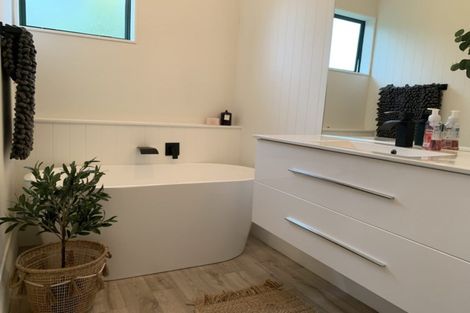 Photo of property in 5 Burns Street, Dannevirke, 4930