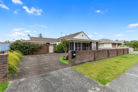 Photo of property in 27 Matapihi Road, Mount Maunganui, 3116