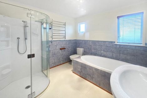 Photo of property in 29 Judkins Crescent, Cockle Bay, Auckland, 2014