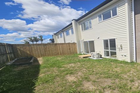 Photo of property in 5b Menen Place, Manurewa, Auckland, 2105