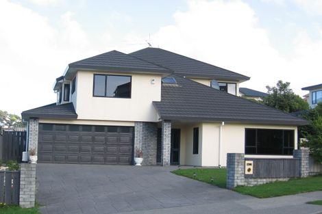 Photo of property in 9 Corsham Grove, Churton Park, Wellington, 6037