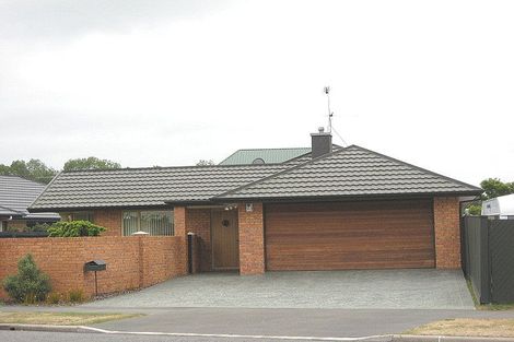 Photo of property in 21 Broadhaven Avenue, Parklands, Christchurch, 8083