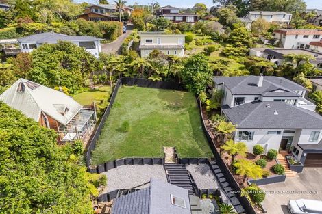 Photo of property in 26 Braemar Road, Castor Bay, Auckland, 0620