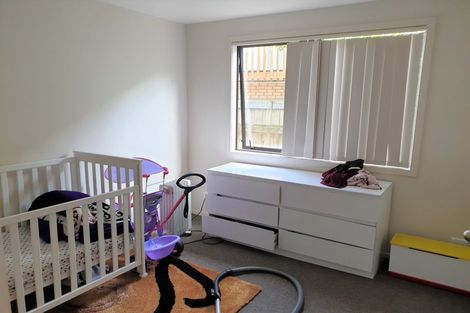 Photo of property in 77 Carrington Avenue, Silverdale, Hamilton, 3216