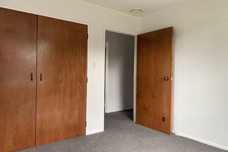 Photo of property in 33 Larchmont Grove, Totara Park, Upper Hutt, 5018