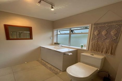 Photo of property in 3 Miro Street, New Lynn, Auckland, 0600