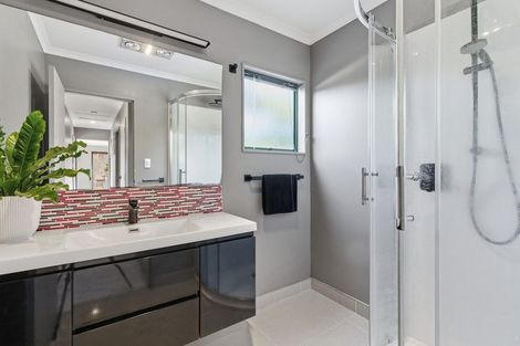 Photo of property in 21 Mamaku Rise, Welcome Bay, Tauranga, 3112