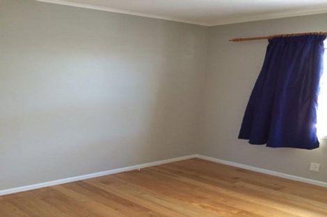 Photo of property in 45 Glen Marine Parade, Glendene, Auckland, 0602