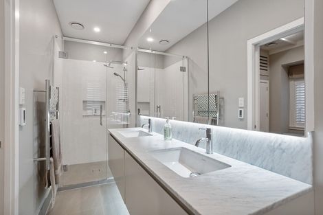 Photo of property in 17 West End Road, Herne Bay, Auckland, 1022