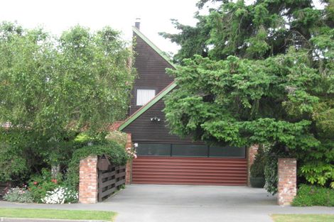 Photo of property in 250 Withells Road, Avonhead, Christchurch, 8042