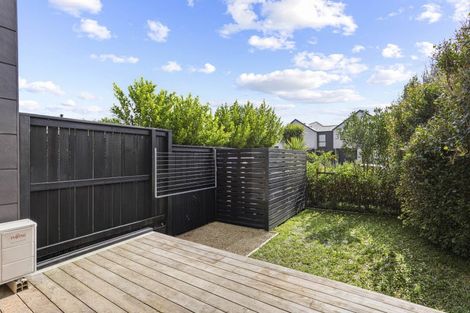 Photo of property in 3/46 Jane Maree Road, Kumeu, 0810