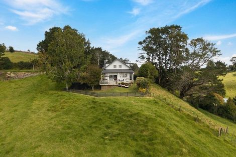 Photo of property in 219 Spur Road, Stillwater, Silverdale, 0993