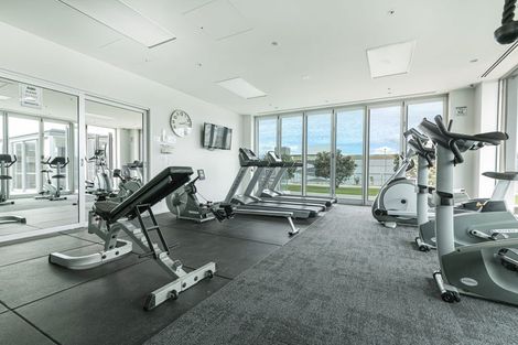 Photo of property in Sentinel Apartments, 905/3 Northcroft Street, Takapuna, Auckland, 0622