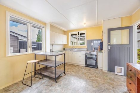Photo of property in 6 Montgomery Street, Waipukurau, 4200