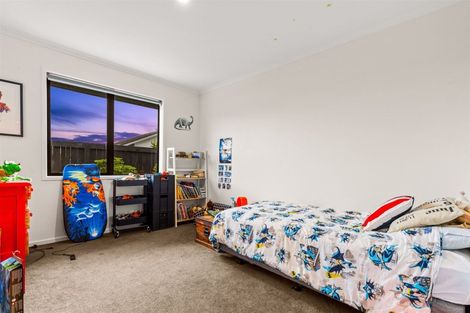 Photo of property in 46 Kaipara Portage Road, Riverhead, 0820