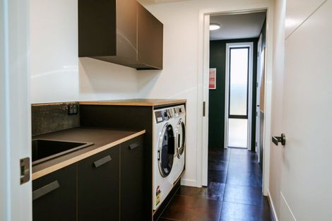 Photo of property in 9 Matipo Street, Wanaka, 9305