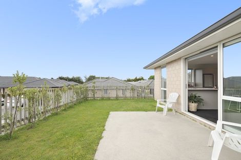 Photo of property in 1 Harakeke Way, Papamoa Beach, Te Puke, 3187