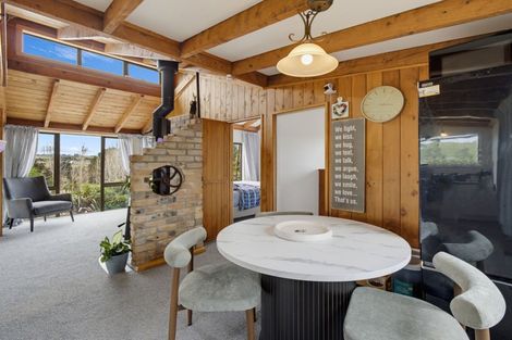 Photo of property in 43 Pahi Road, Paparoa, 0571