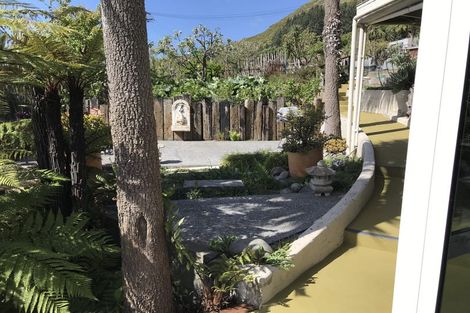 Photo of property in 8 Ocean View Terrace, Sumner, Christchurch, 8081