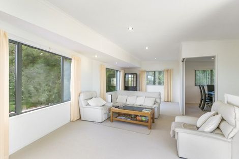 Photo of property in 14a Arahanga Grove, Maupuia, Wellington, 6022