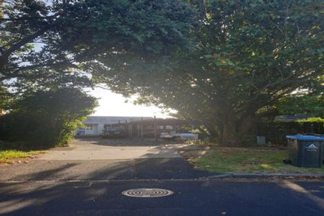 Photo of property in 12 Pohutukawa Place, Ellerslie, Auckland, 1051