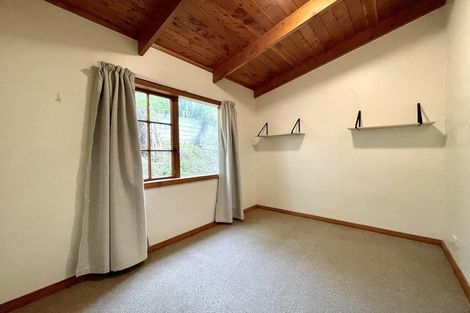 Photo of property in 2b Stanley Street, Berhampore, Wellington, 6023