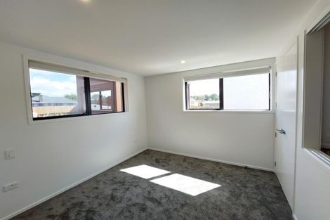 Photo of property in 3/14 Wilsher Crescent, Henderson, Auckland, 0612