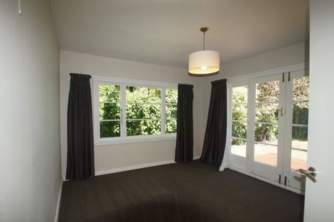 Photo of property in 27 Aorangi Road, Bryndwr, Christchurch, 8053